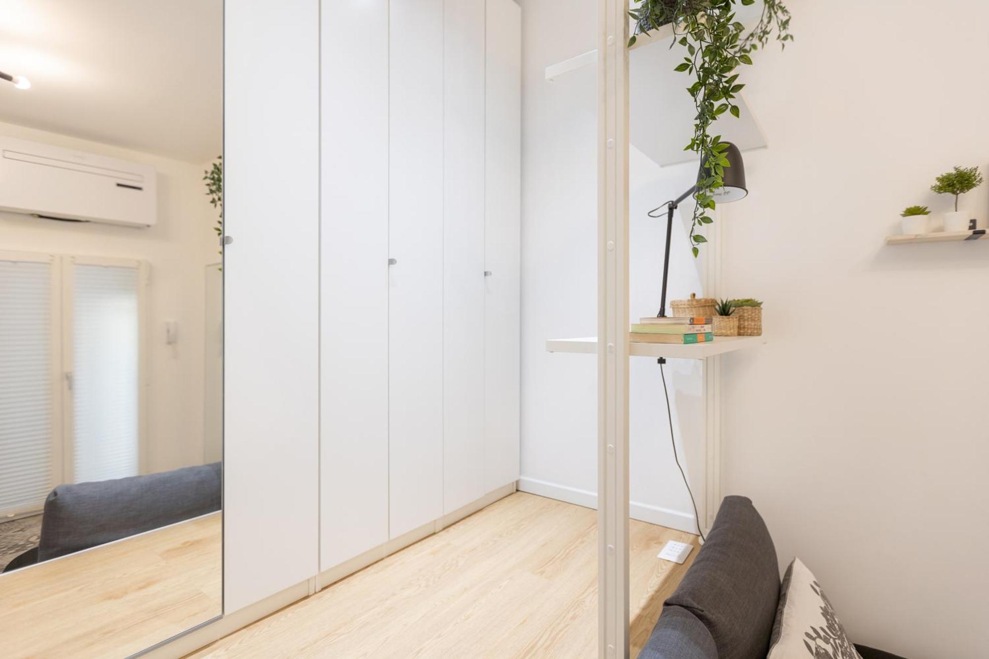 Tiny & Tidy Studio In The Key Area Of Milan Exterior photo