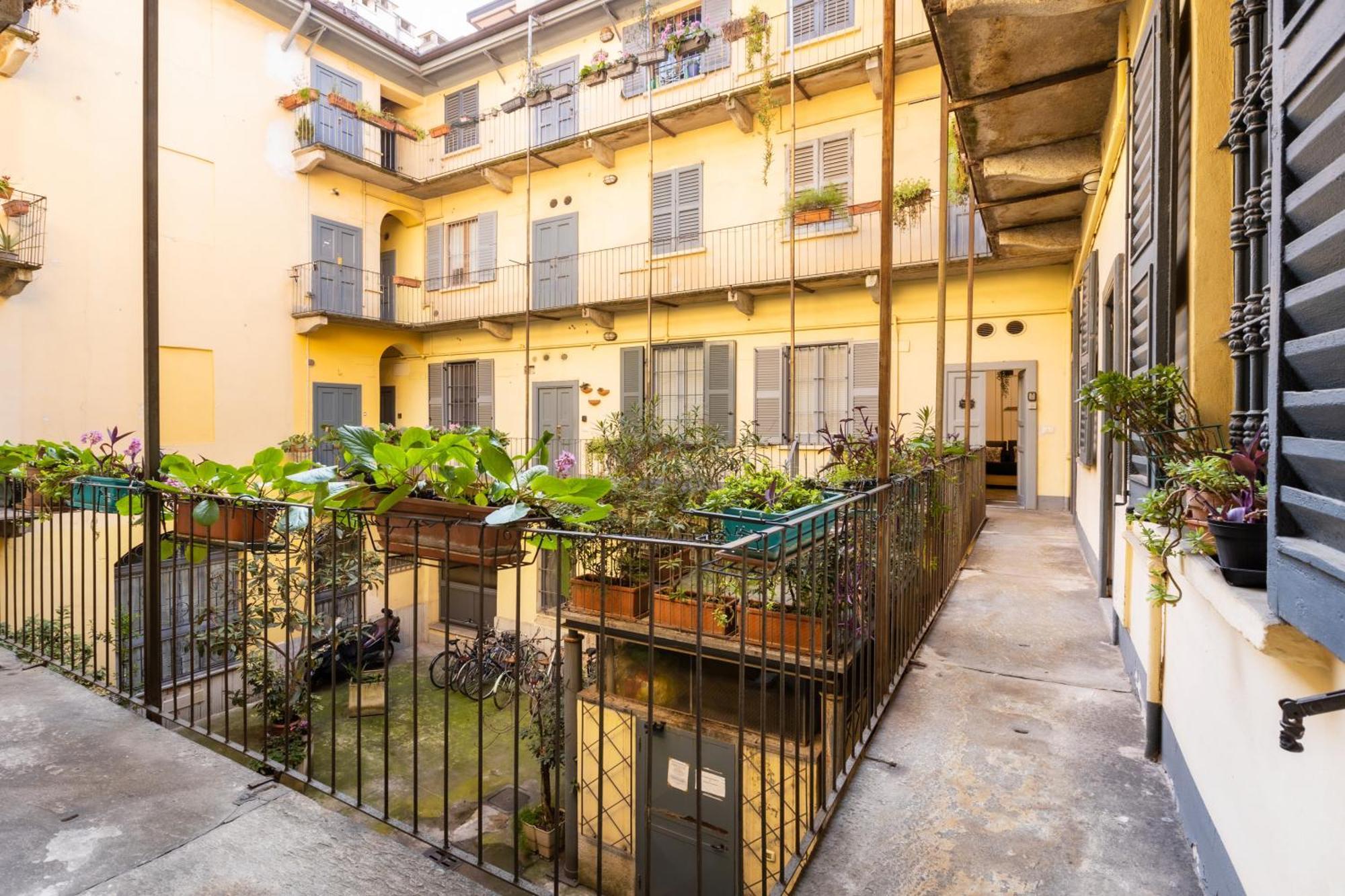 Tiny & Tidy Studio In The Key Area Of Milan Exterior photo